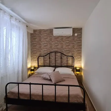 Tolj Apartment