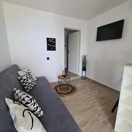 Apartment Tolj *