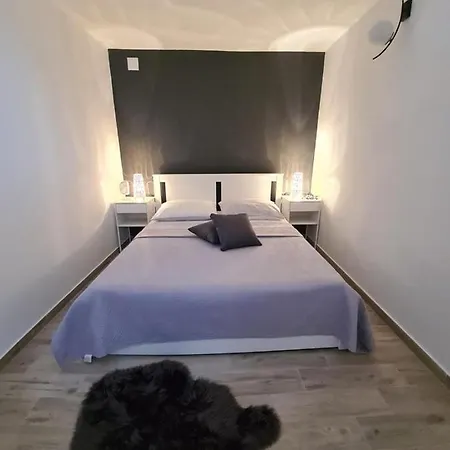 Apartment Tolj