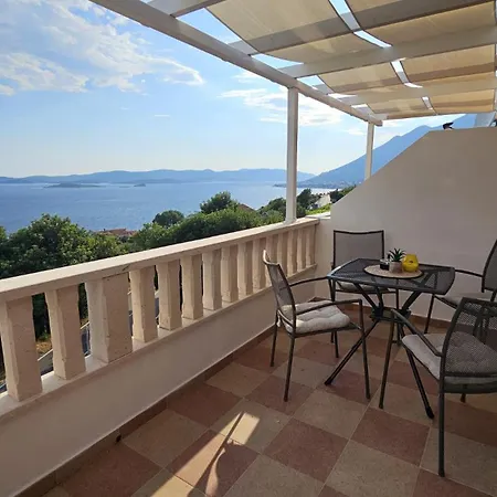 Tolj Apartment Orebic