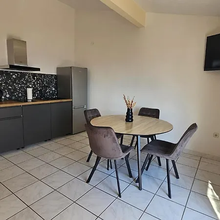 Apartment Tolj