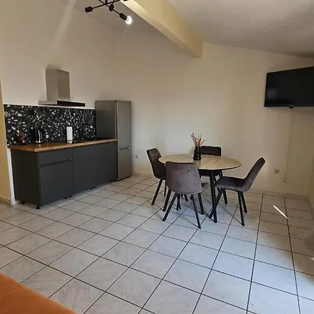 Apartment Tolj