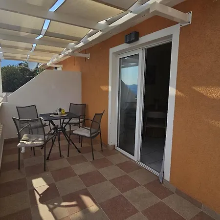 Tolj Apartment