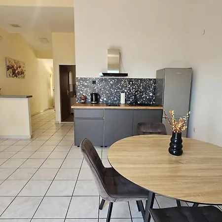 Apartment Tolj *