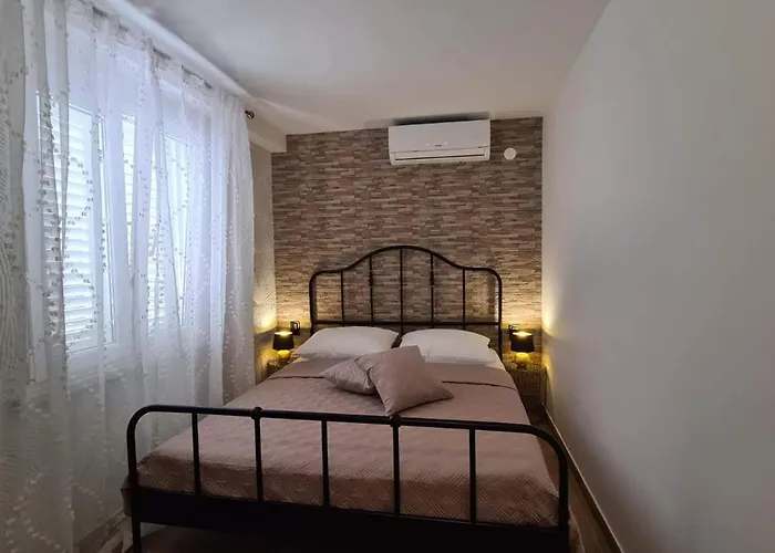 Apartment Tolj *